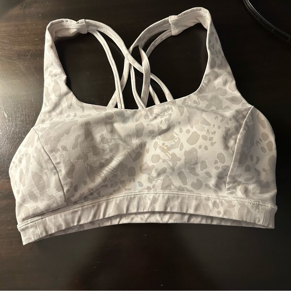 Lululemon Free To Be Serene Bra Size 6
